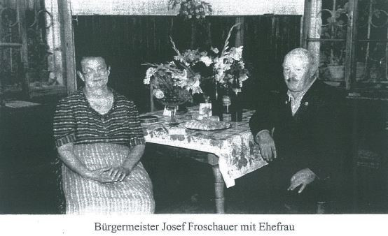 BrgermeisterJohannFroschauermitEhefrau